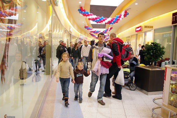 natarcie-na-galerie-tesco-26185