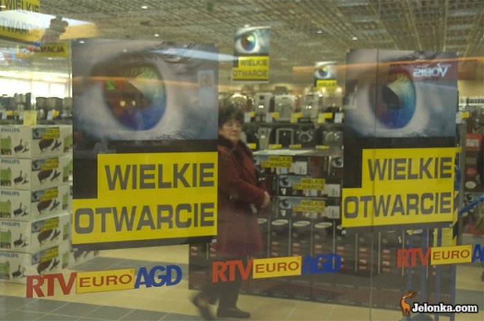 natarcie-na-galerie-tesco-26185