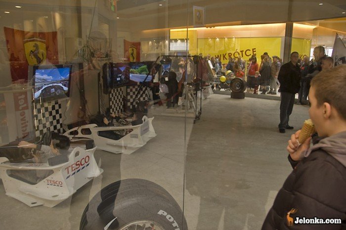 natarcie-na-galerie-tesco-26185