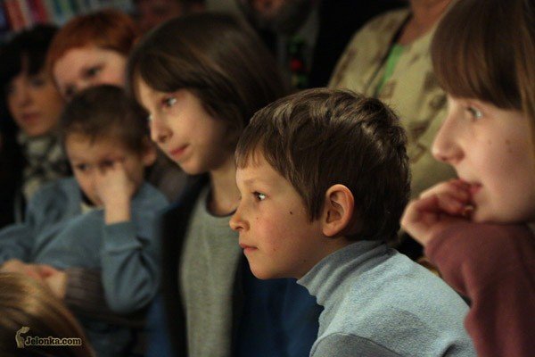 czarownice-budza-agresje-video-26332