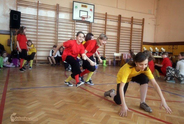 w-razie-wypadku-skutecznie-pomoga-26373