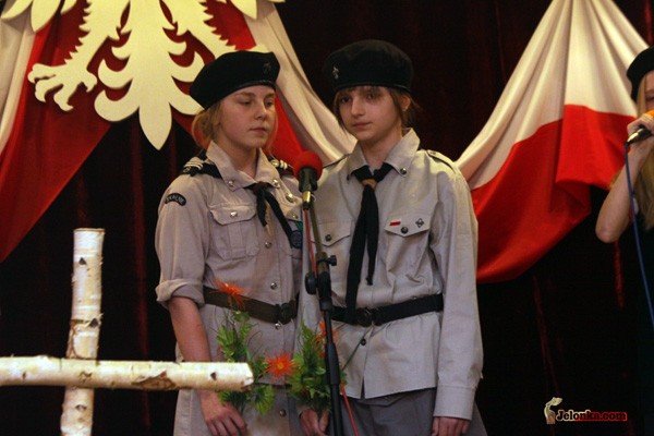 muzyka-z-biaym-orem-w-tle-wyniki-26443