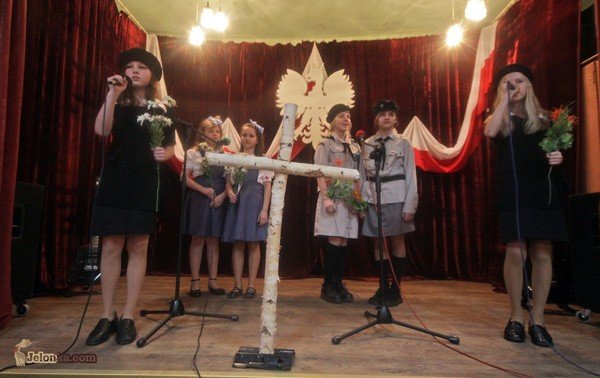 muzyka-z-biaym-orem-w-tle-wyniki-26443