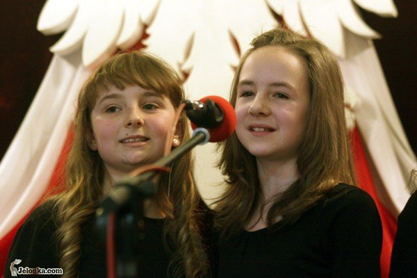 muzyka-z-biaym-orem-w-tle-wyniki-26443