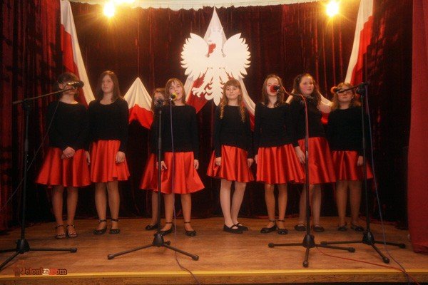 muzyka-z-biaym-orem-w-tle-wyniki-26443