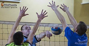 dwie-porazki-lidera-w-amatorskiej-lidze-siatkowki-26523