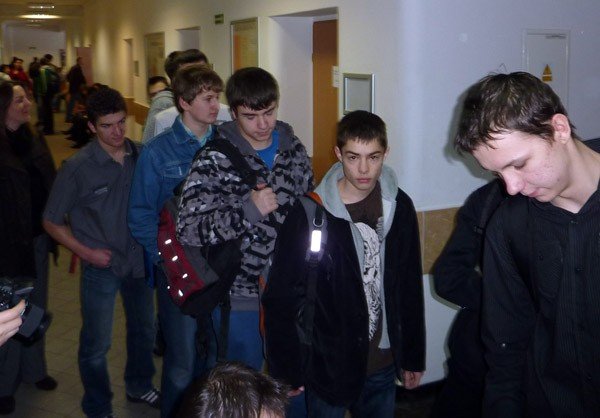 walczyli-o-komputery-i-playstation-26526