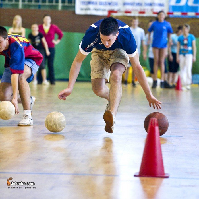 ekonom-wita-wiosne-na-sportowo-26620