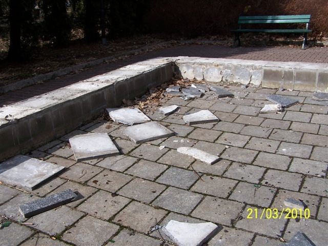 park-zdrojowy-wiosna-nedza-i-rozpacz-26628