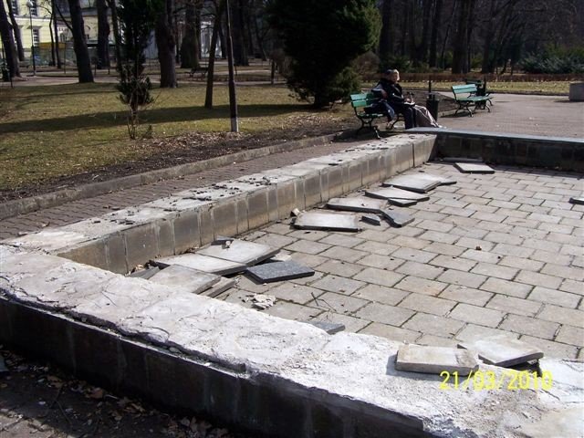 park-zdrojowy-wiosna-nedza-i-rozpacz-26628