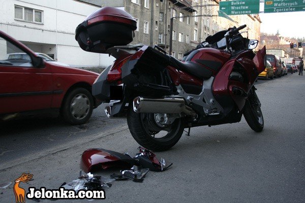 potracia-motocykliste-bo-nie-uwazaa-26708