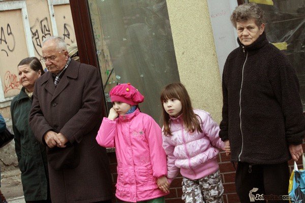 swiety-koscio-grzesznych-ludzi-26829