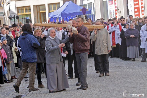 swiety-koscio-grzesznych-ludzi-26829