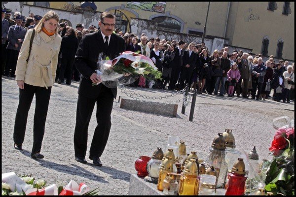 na-stos-cia-rzucili-polski-los-video-27001