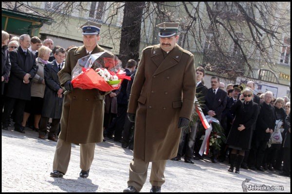 na-stos-cia-rzucili-polski-los-video-27001