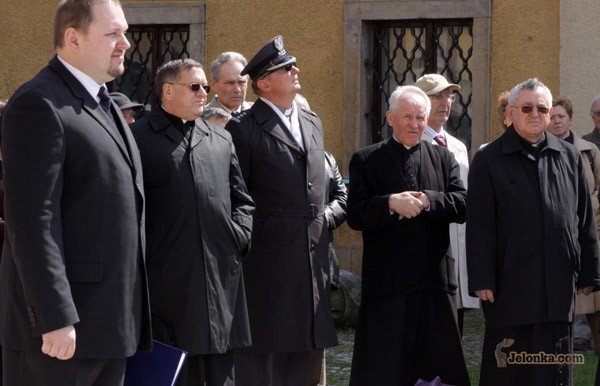 na-stos-cia-rzucili-polski-los-video-27001