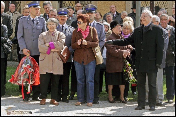 na-stos-cia-rzucili-polski-los-video-27001