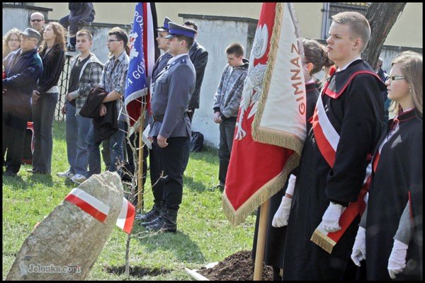 na-stos-cia-rzucili-polski-los-video-27001