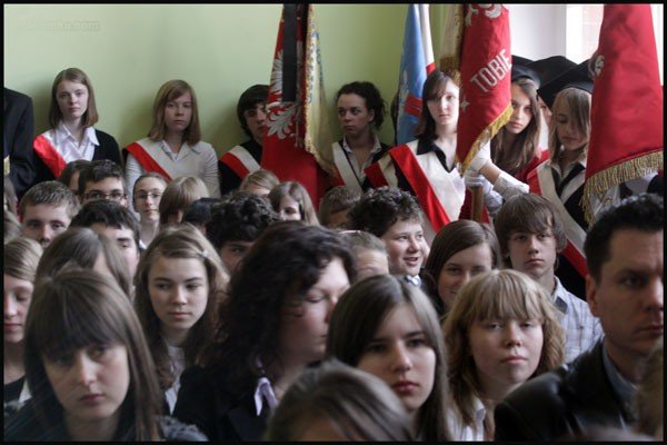 na-stos-cia-rzucili-polski-los-video-27001