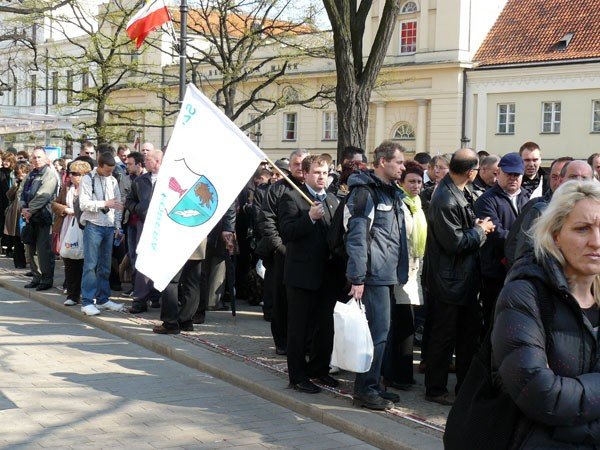 oddali-hod-pierwszej-parze-27064