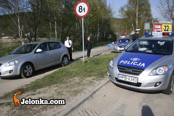 zatrzymujac-sie-do-kontroli-potraci-policjanta-27299