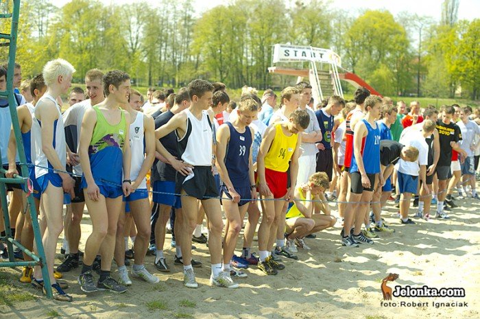 szkolni-przeajowcy-we-wrocawiuuczniowie-jeleniogorskiego-zset-na-podium-27300