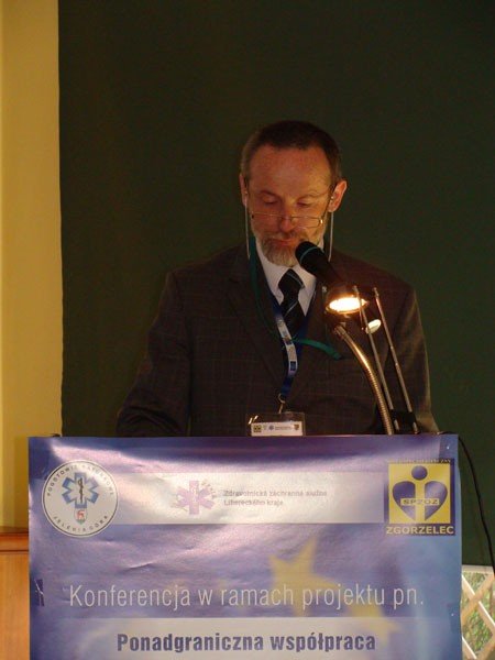 ratownicy-medyczni-wymieniaja-doswiadczenia-27327