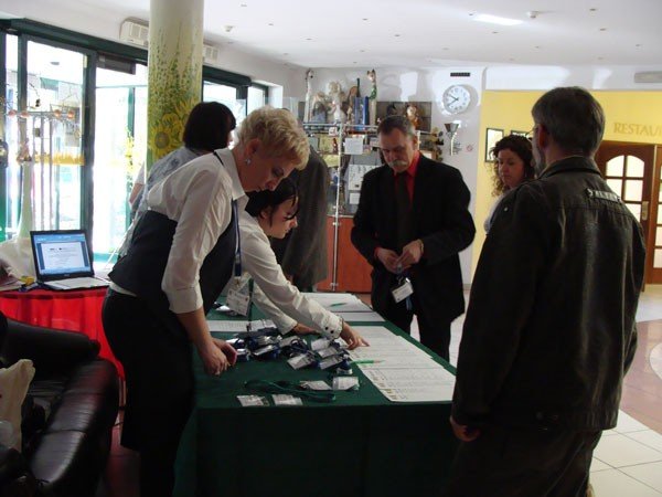 ratownicy-medyczni-wymieniaja-doswiadczenia-27327