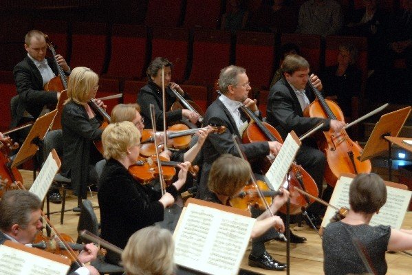filharmonicy-pamietaja-o-stefanie-strahlu-27352