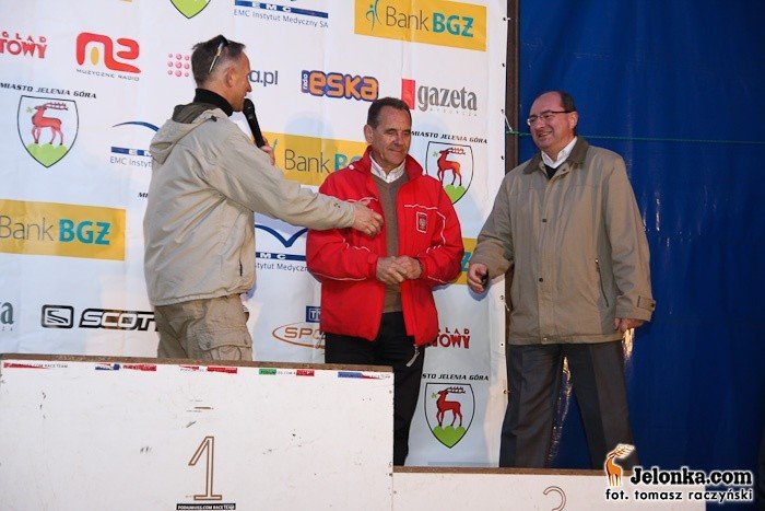 centrum-miasta-zawadneli-kolarze-27505