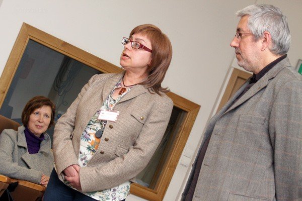 ludzkie-sekrety-poteznej-warowni-27589