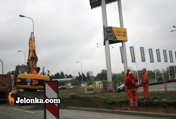 przejscie-z-koparka-nad-gowa-27612