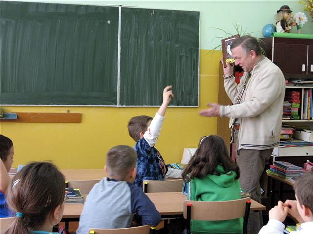 wujcio-rysio-czyta-najmodszym-2766