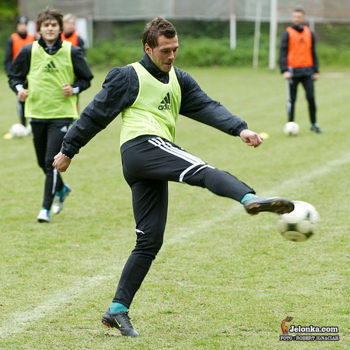 gks-bechatow-trenowa-na-boisku-kksu-27709