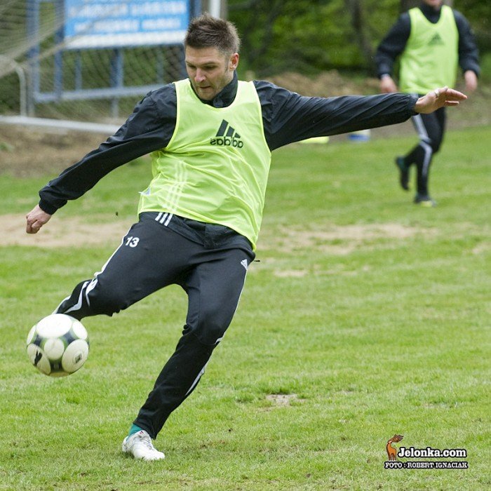 gks-bechatow-trenowa-na-boisku-kksu-27709