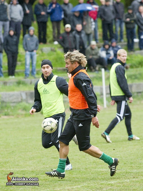 gks-bechatow-trenowa-na-boisku-kksu-27709