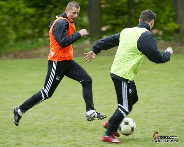gks-bechatow-trenowa-na-boisku-kksu-27709