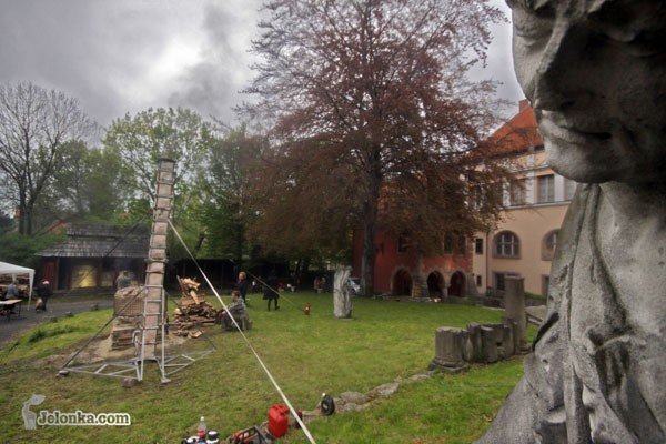 Na rozbudowę Muzeum Karkonoskiego zostanie zajęta część ogrodów na tyłach obiektów przy ul. Matejki i Chełmońskiego.