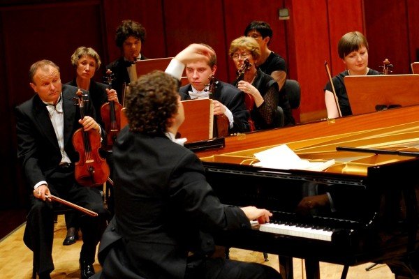 filharmonia-mozartem-brzmiaca-27777
