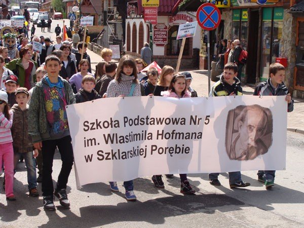 paradowali-w-soncu-przez-szklarska-porebe-27790