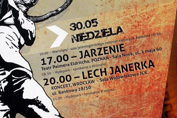 janerka-na-pestce-27873
