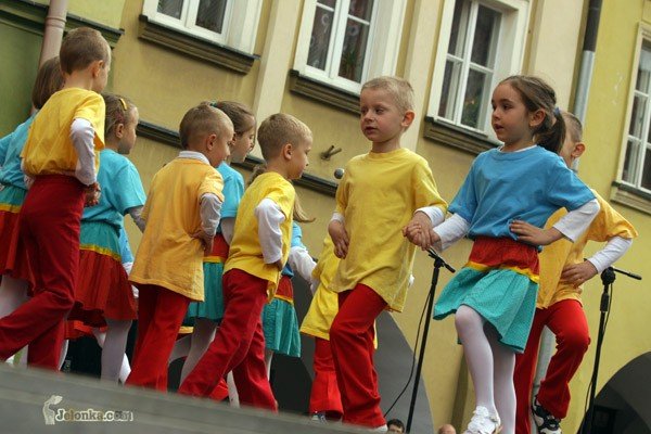 kolorowy-zwierzyniec-pod-ratuszem-27921