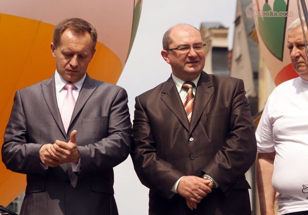 kolorowy-zwierzyniec-pod-ratuszem-27921