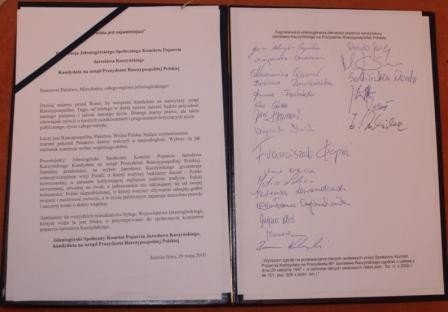 popieraja-jarosawa-kaczynskiego-27927