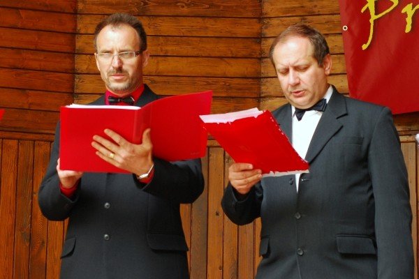 cieplice-z-kwiatami-i-glinoludami-27928