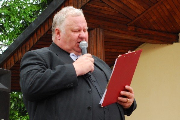 rodzinnie-na-festynie-u-ksiedza-steca-27955