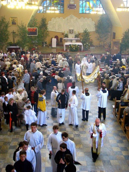 deszcz-zmy-procesje-na-boze-ciao-28017