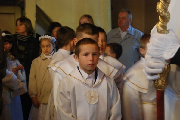 deszcz-zmy-procesje-na-boze-ciao-28017