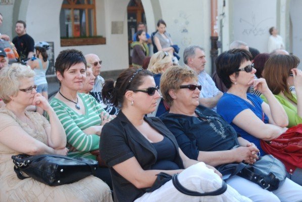 soneczne-rozpoczecie-ratuszowego-lata-28060