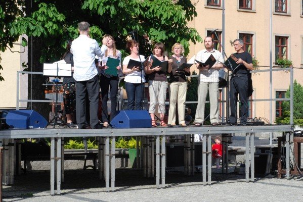 soneczne-rozpoczecie-ratuszowego-lata-28060